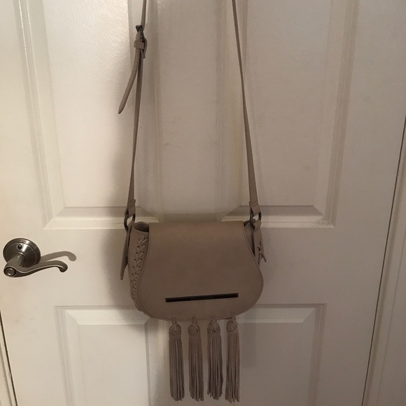 Steve Madden Handbags - Steve Madden crossbody bag!